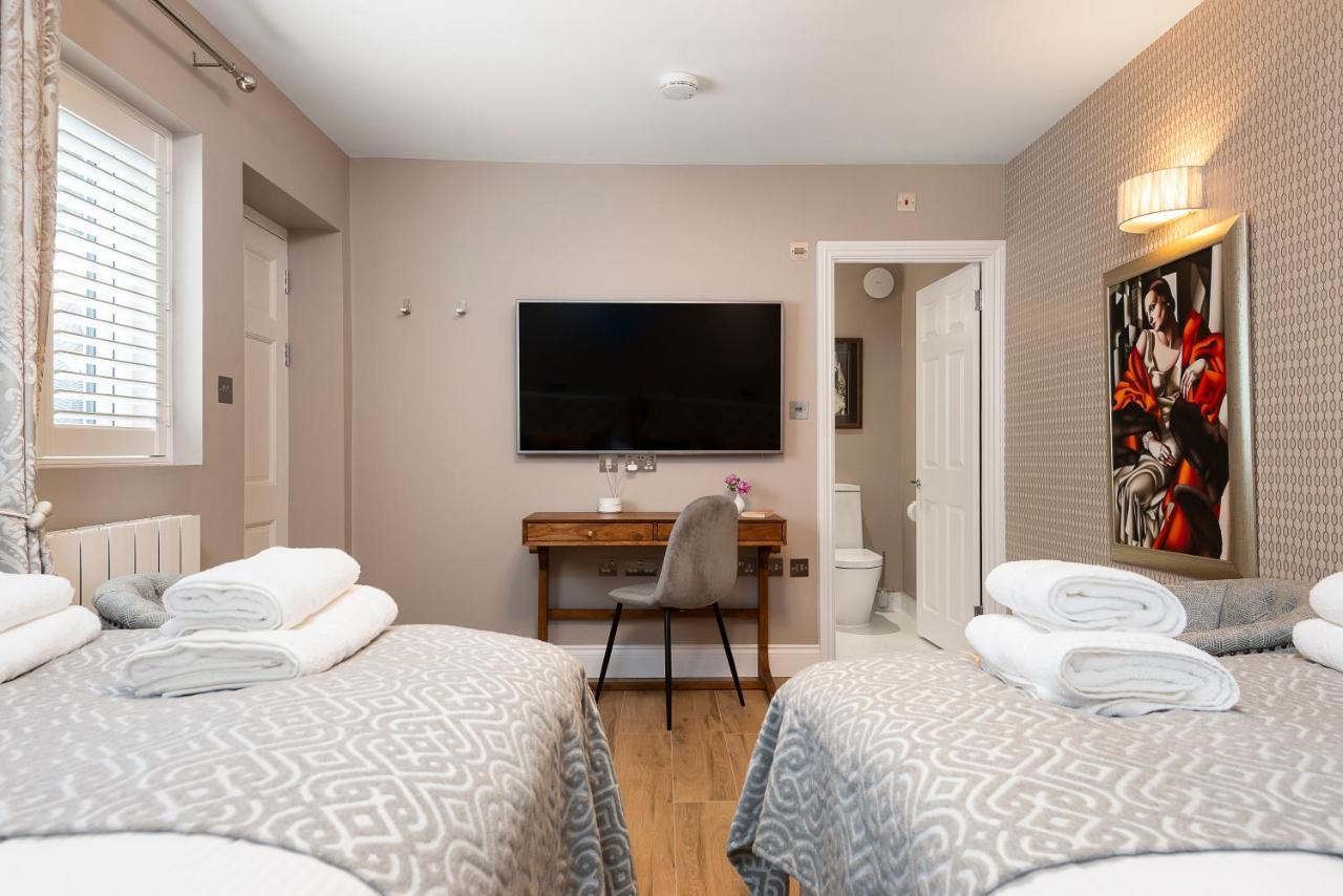 Windsorian Experience Apartment ภายนอก รูปภาพ
