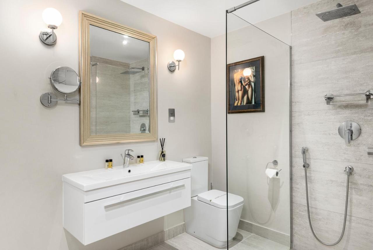 Windsorian Experience Apartment ภายนอก รูปภาพ