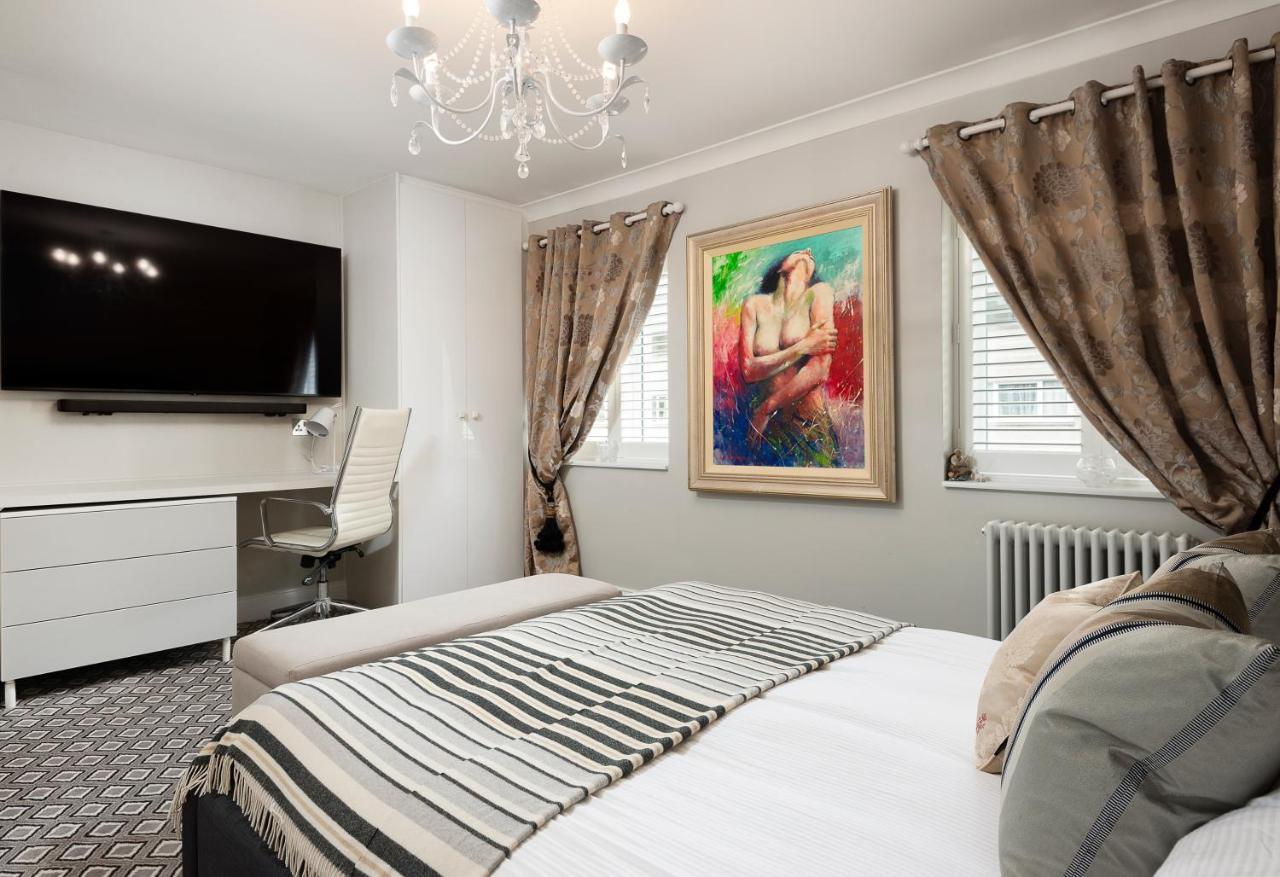 Windsorian Experience Apartment ภายนอก รูปภาพ