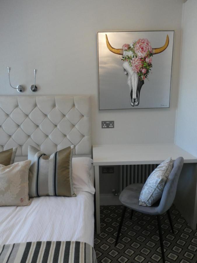 Windsorian Experience Apartment ภายนอก รูปภาพ